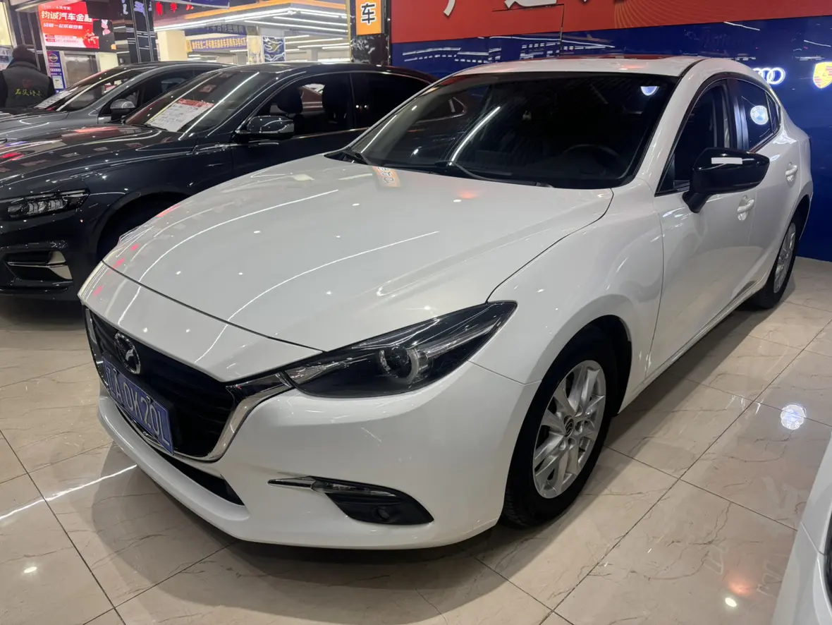 Mazda Axela (Mazda3)  из Китая