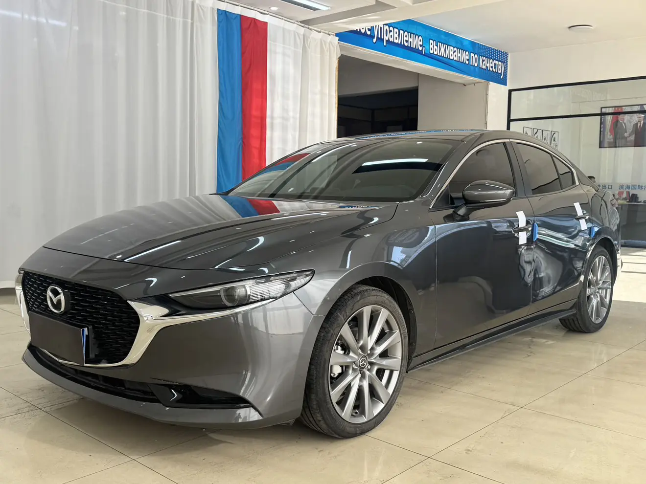 Mazda Axela (Mazda3)  из Китая