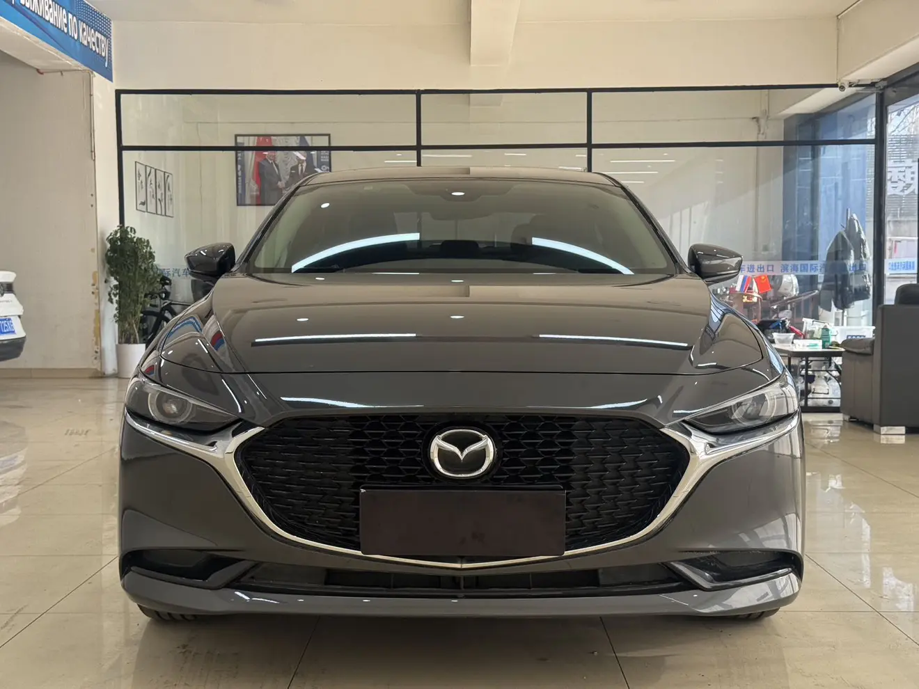 Mazda Axela (Mazda3)  из Китая