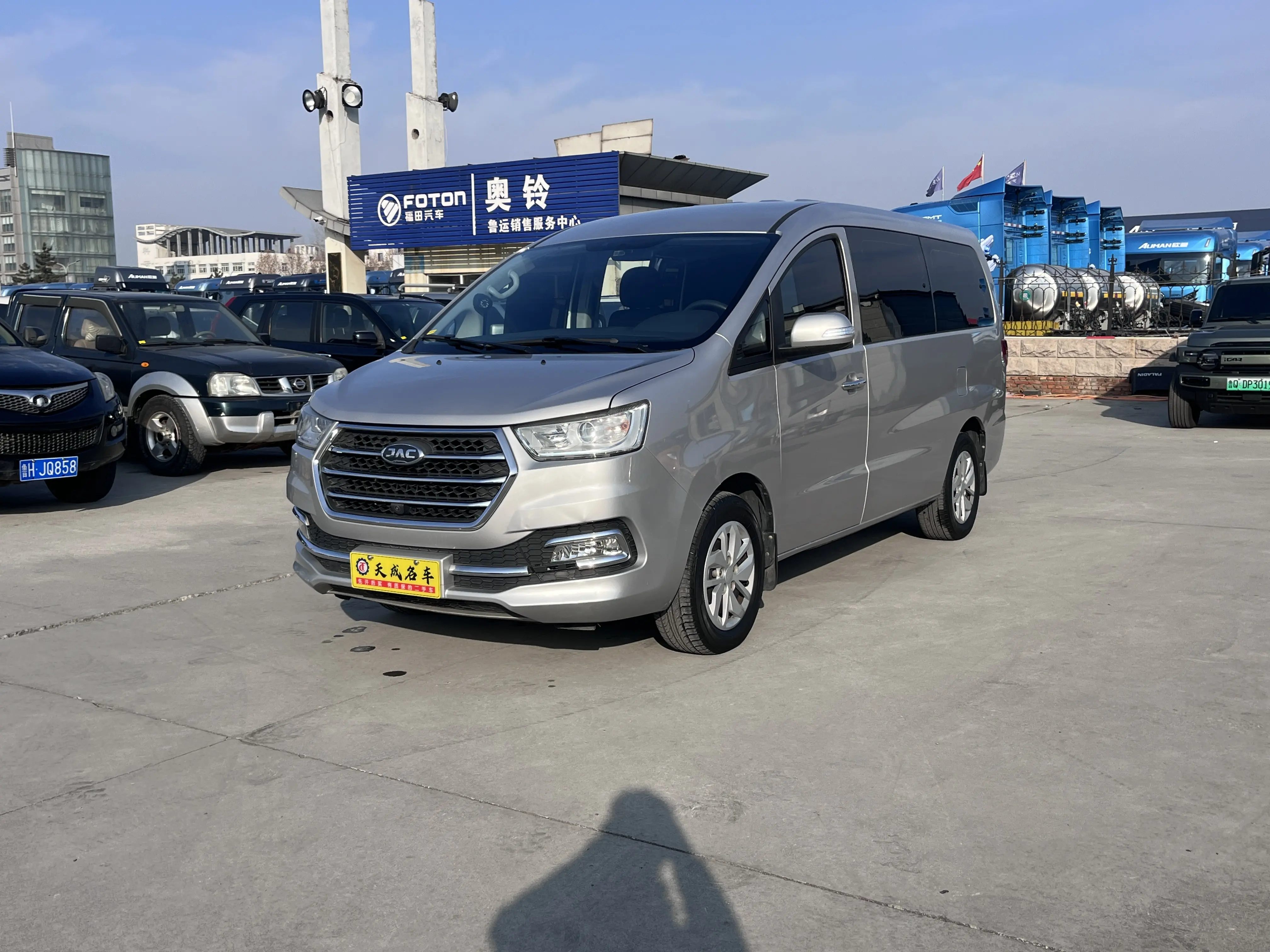 JAC Ruifeng M4  из Китая