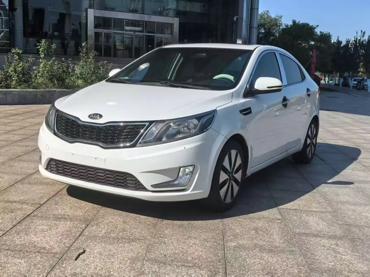 Kia K2  из Китая