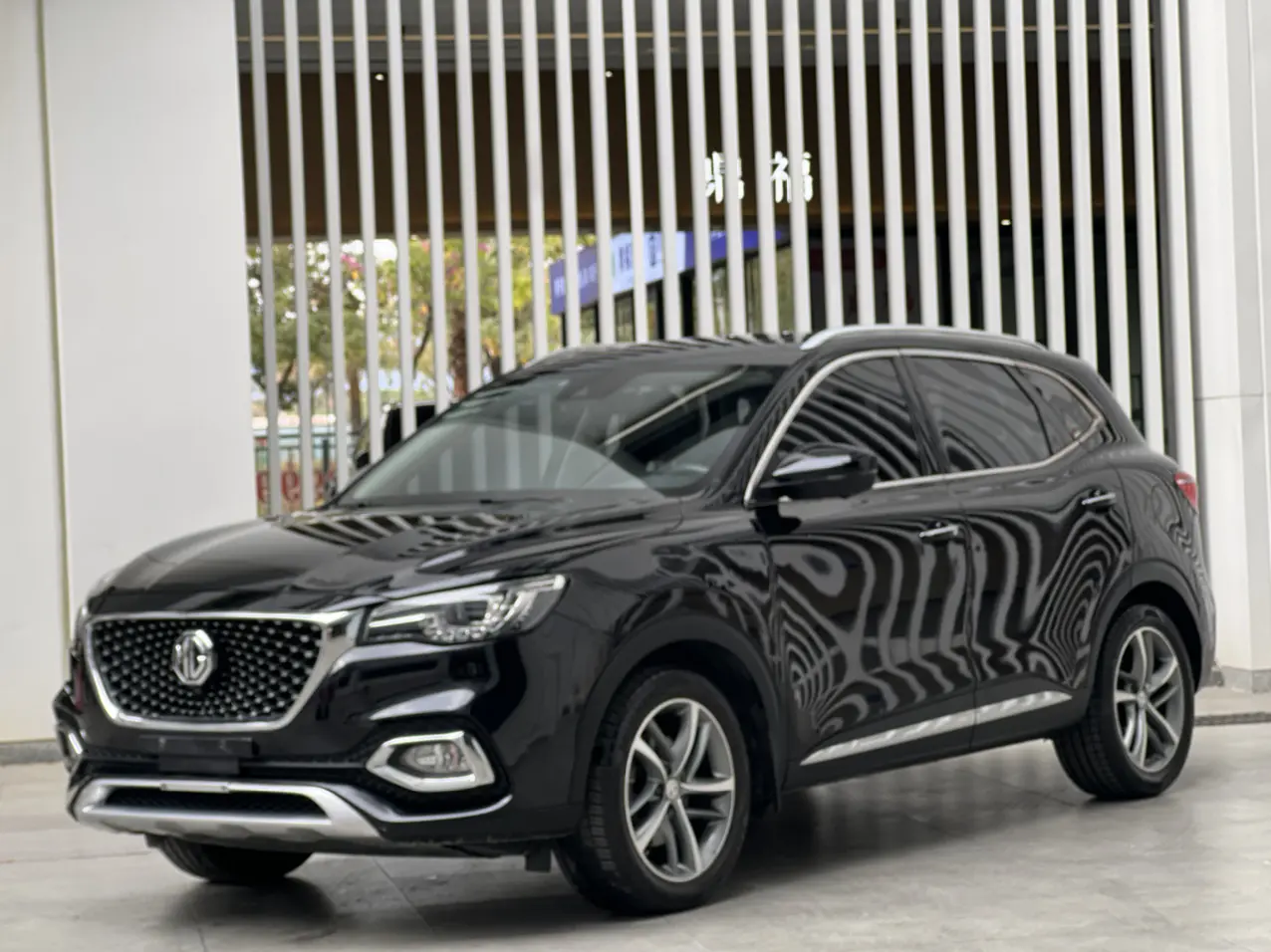 MG H.S.  из Китая