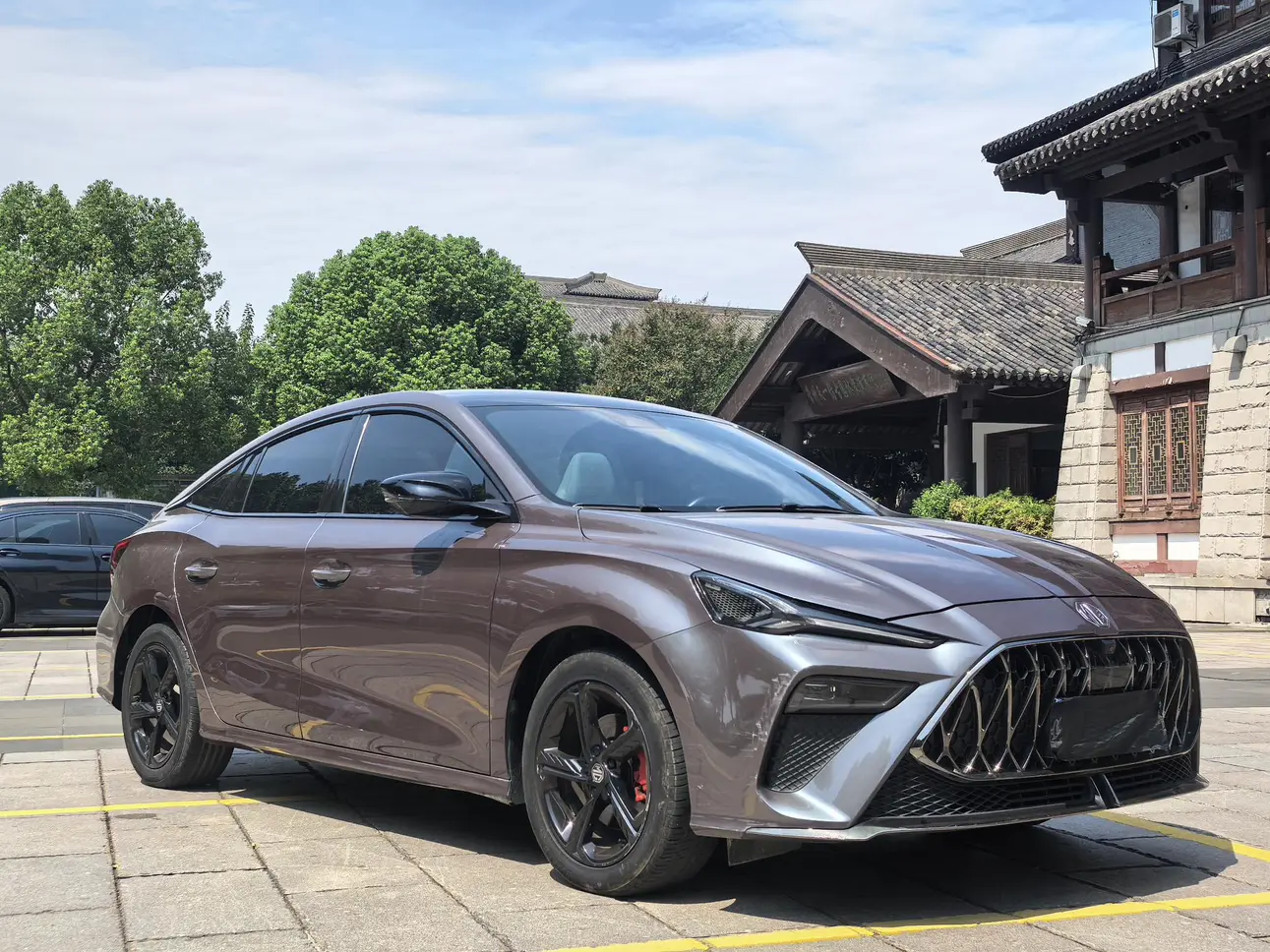 MG 5 Scorpio  из Китая