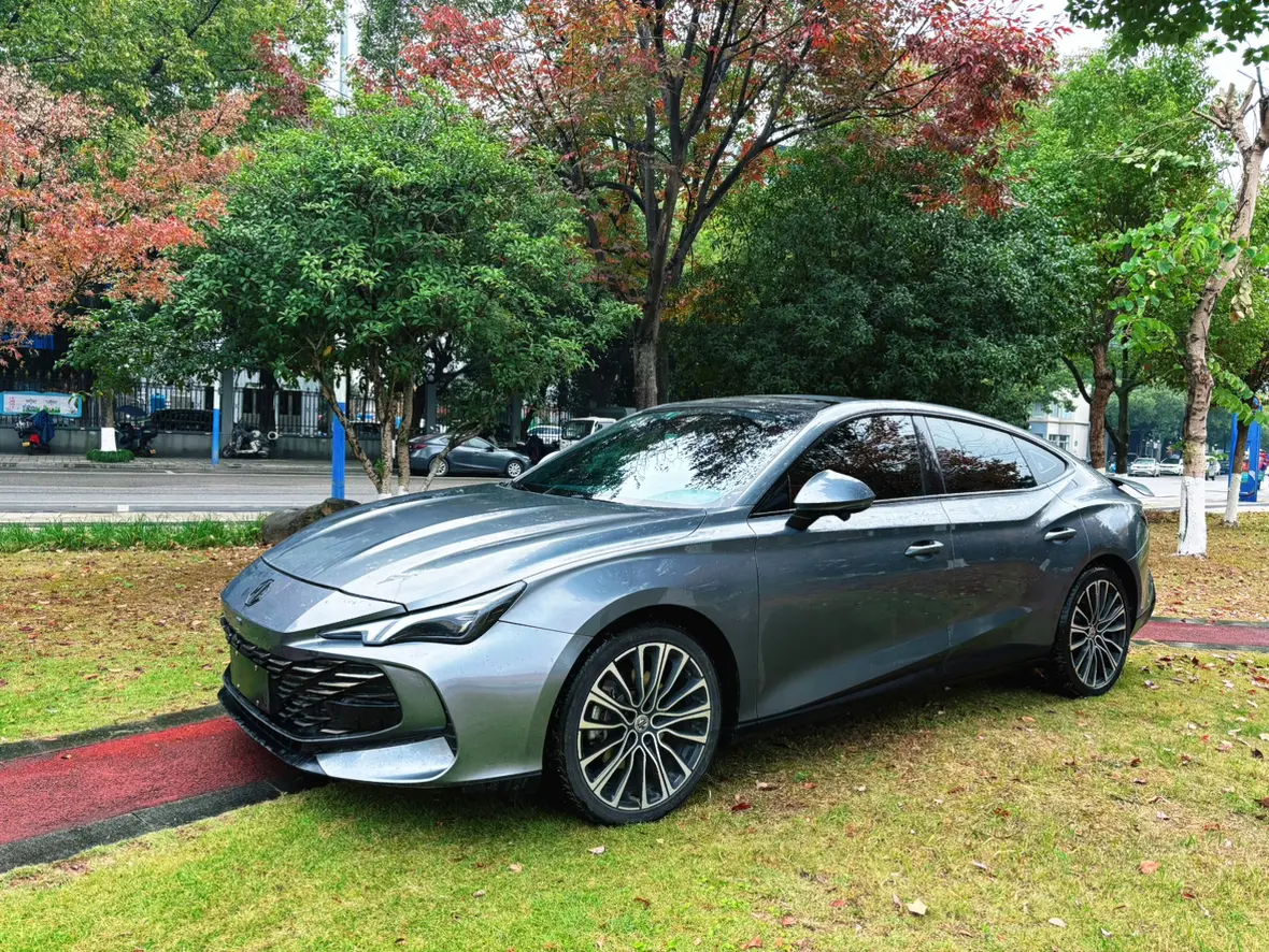 MG 7  из Китая