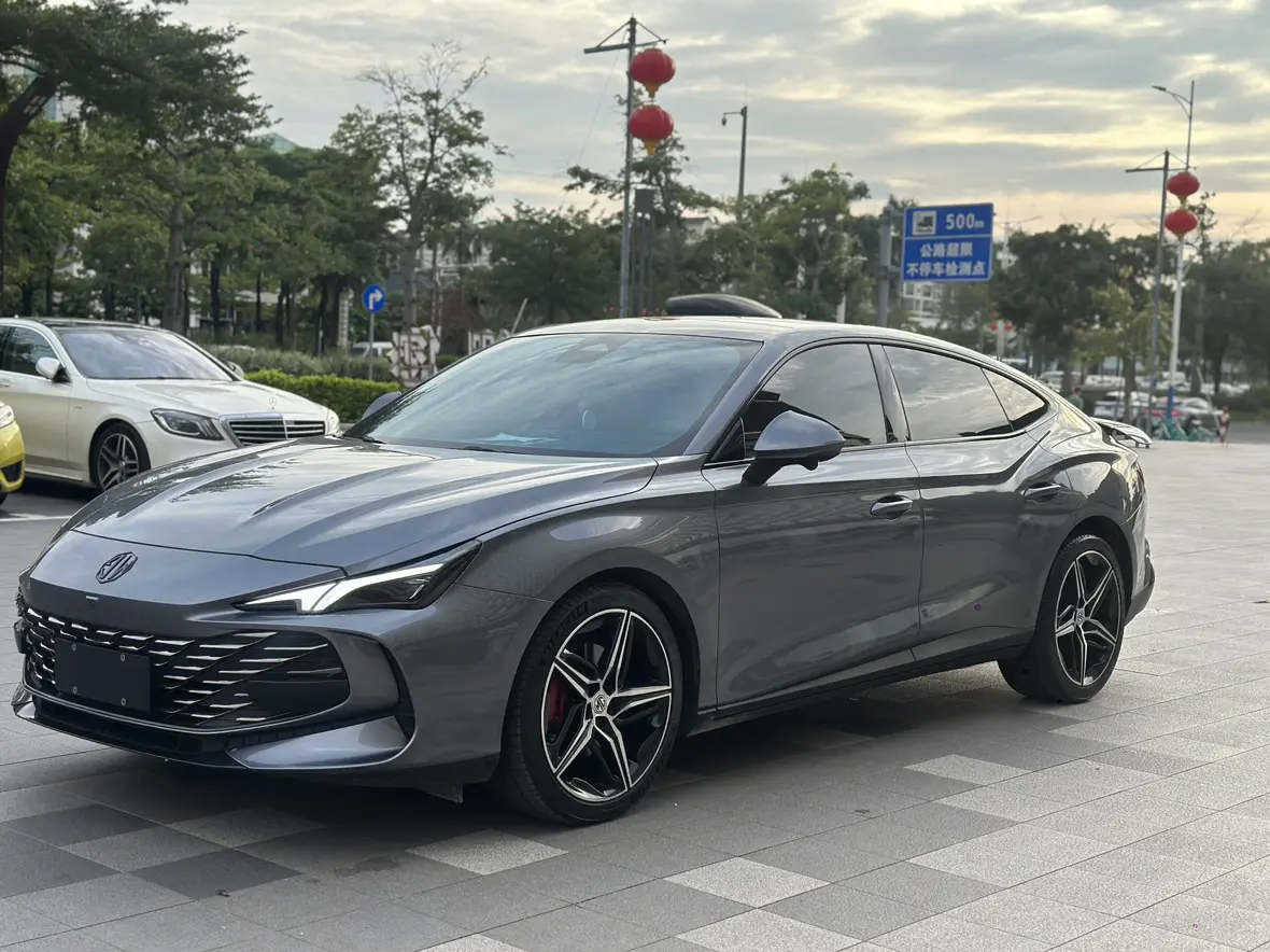 MG 7  из Китая