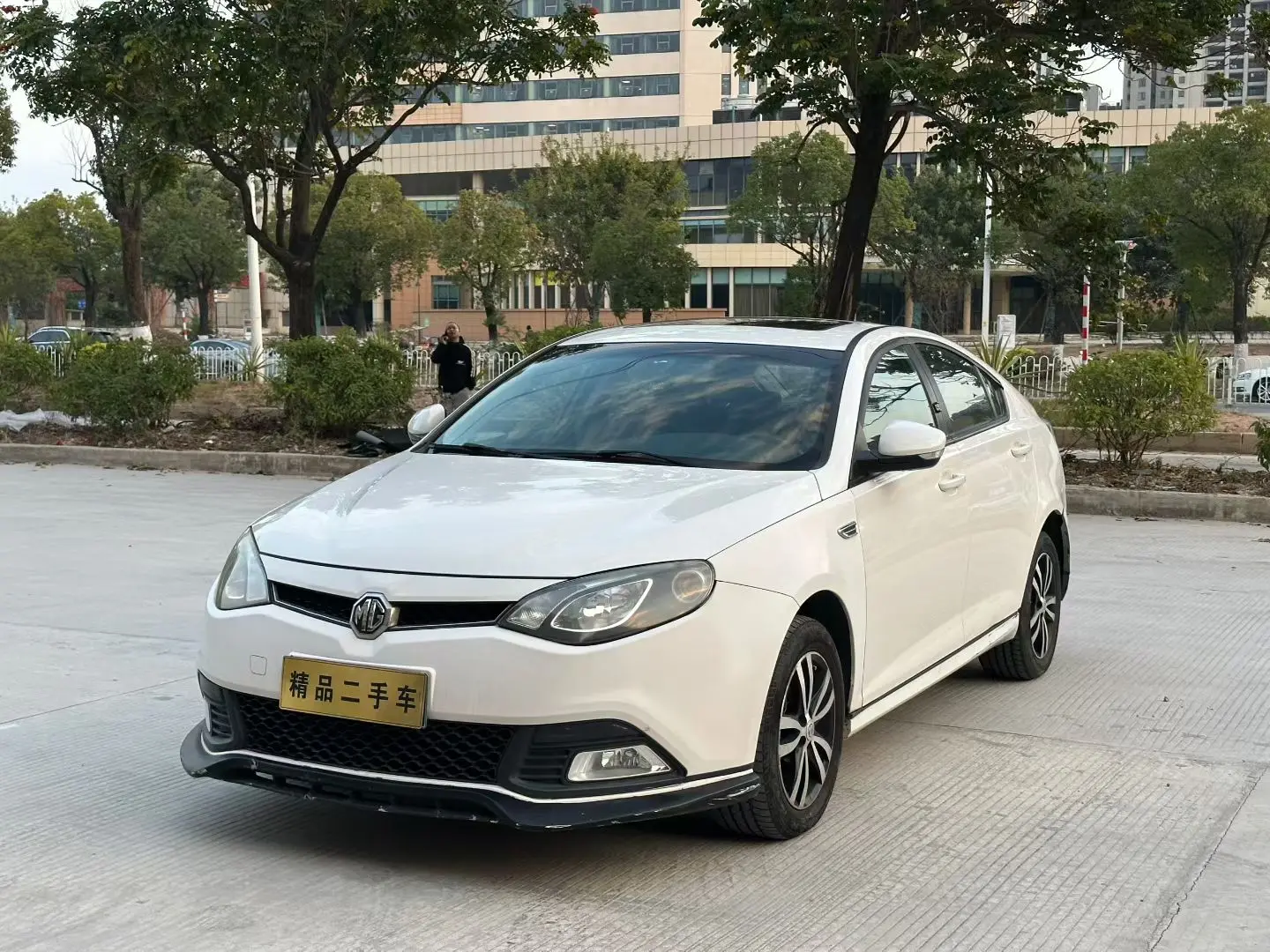 MG 6  из Китая