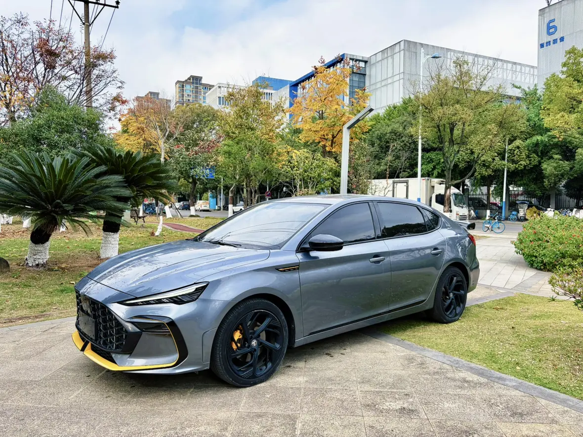 MG 6  из Китая