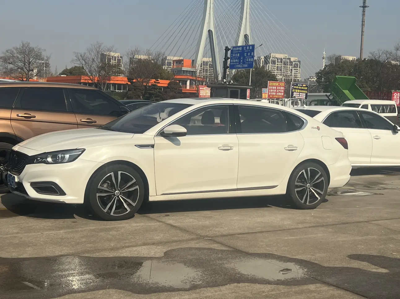 MG 6  из Китая