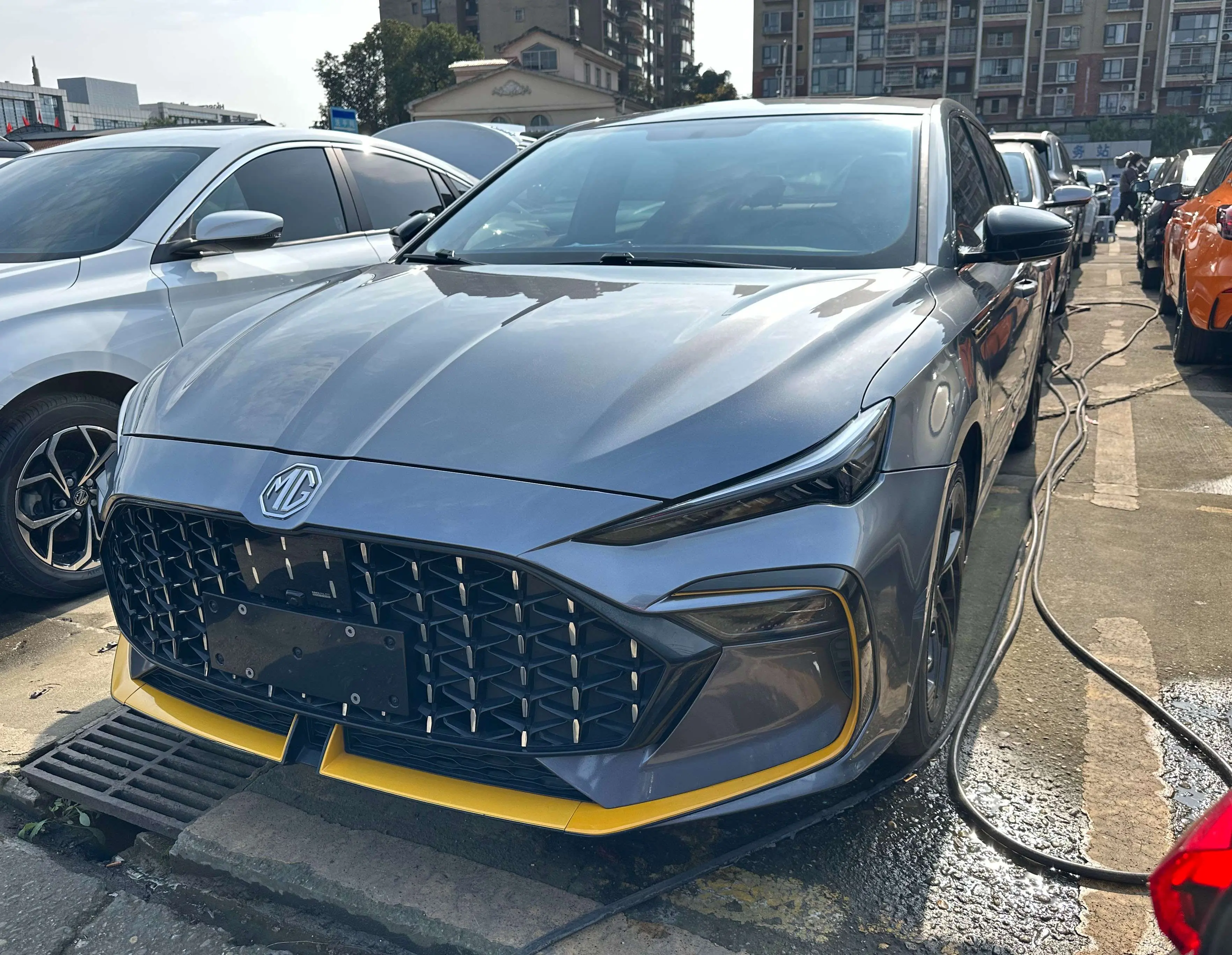 MG 6  из Китая