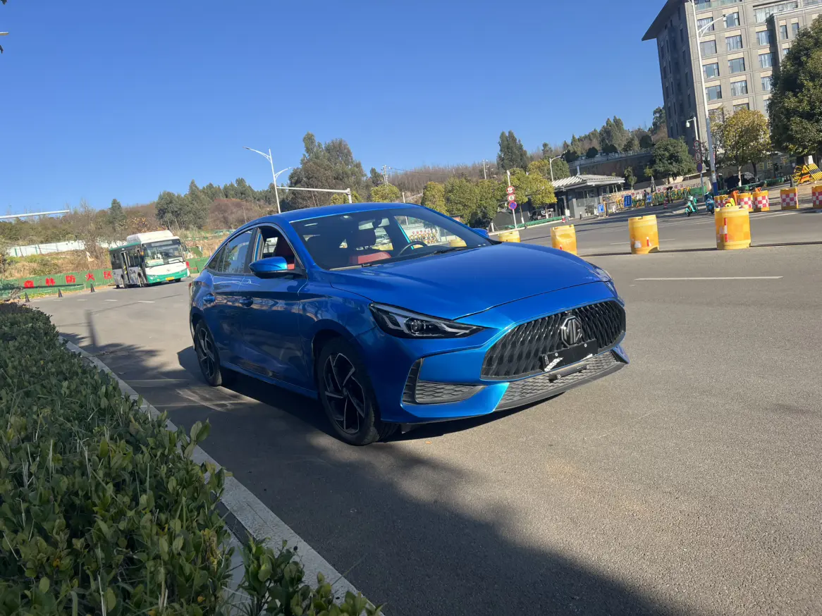 MG 5  из Китая