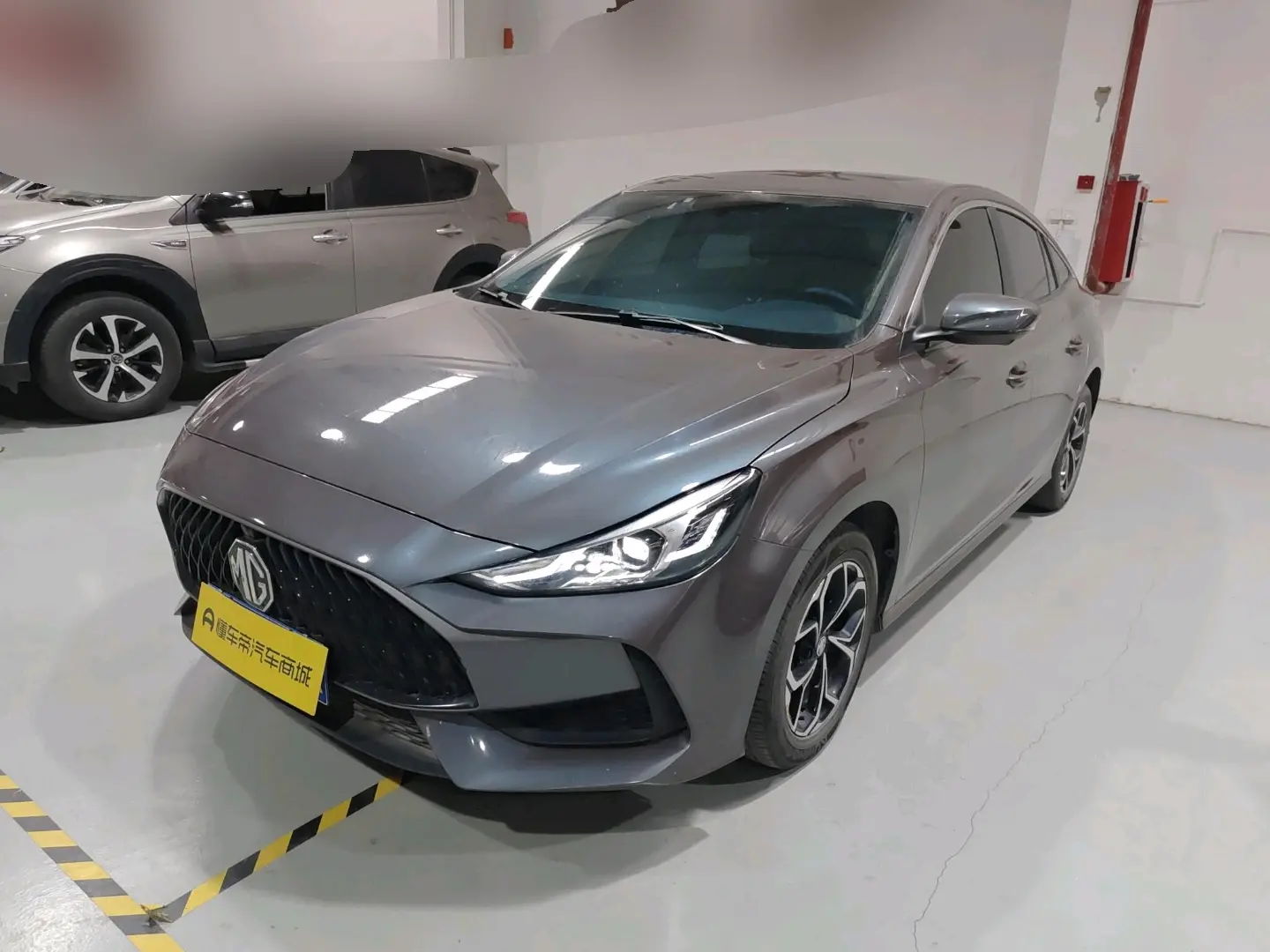 MG 5  из Китая