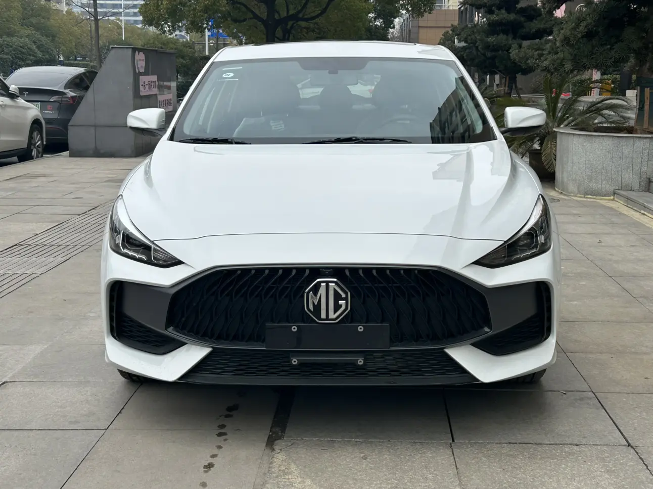 MG 5  из Китая