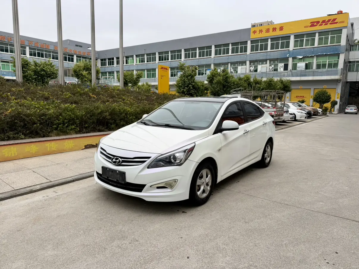 Hyundai Verna (Rena)  из Китая