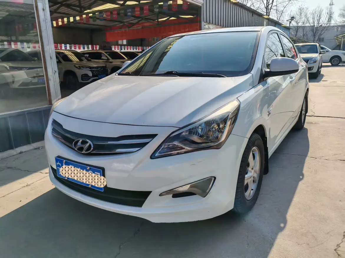 Hyundai Verna (Rena)  из Китая