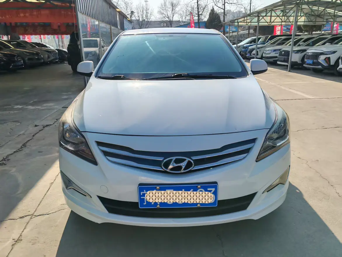 Hyundai Verna (Rena)  из Китая