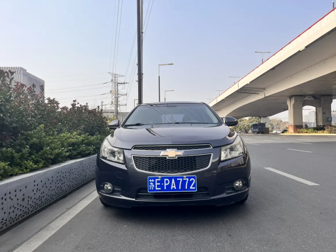 Chevrolet Monza (Cruze)  из Китая