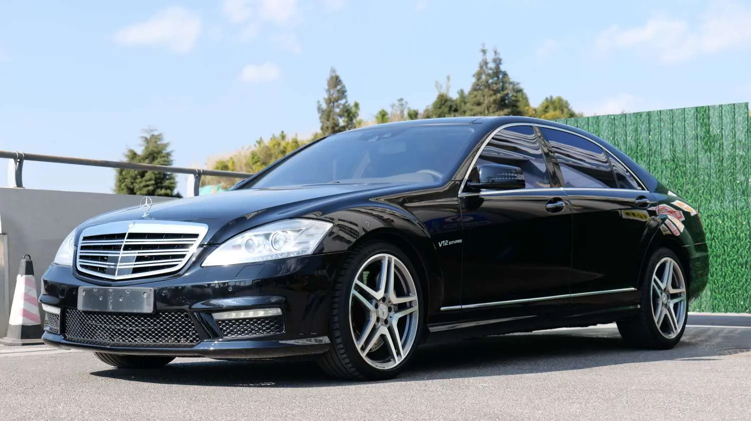 Mercedes-Benz S-Class AMG  из Китая