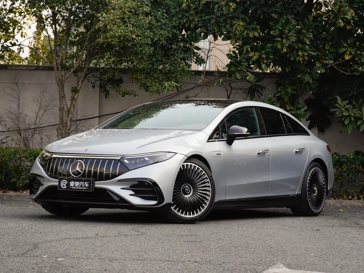 Mercedes-Benz EQS AMG  из Китая