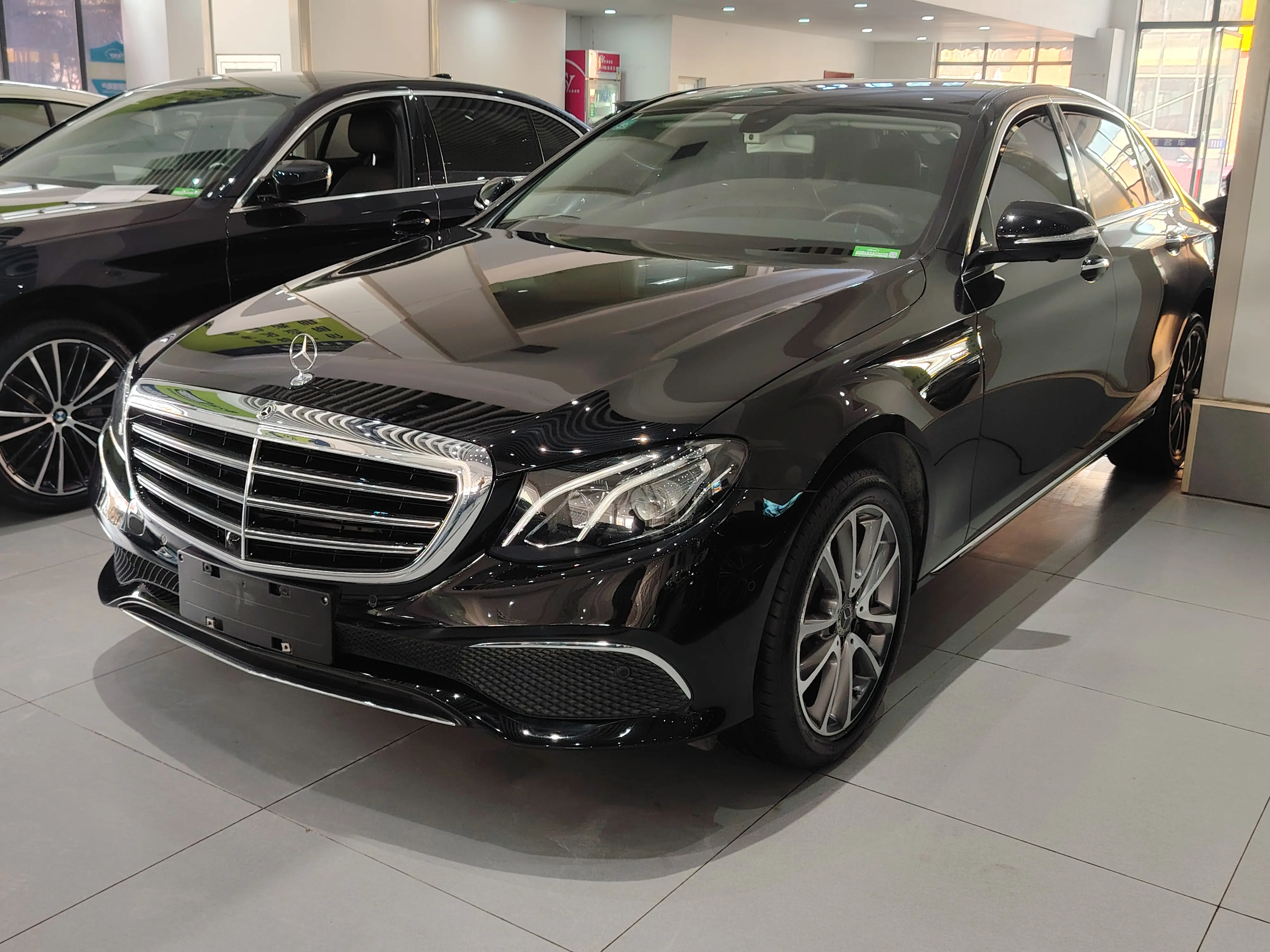 Mercedes-Benz E-Class  из Китая