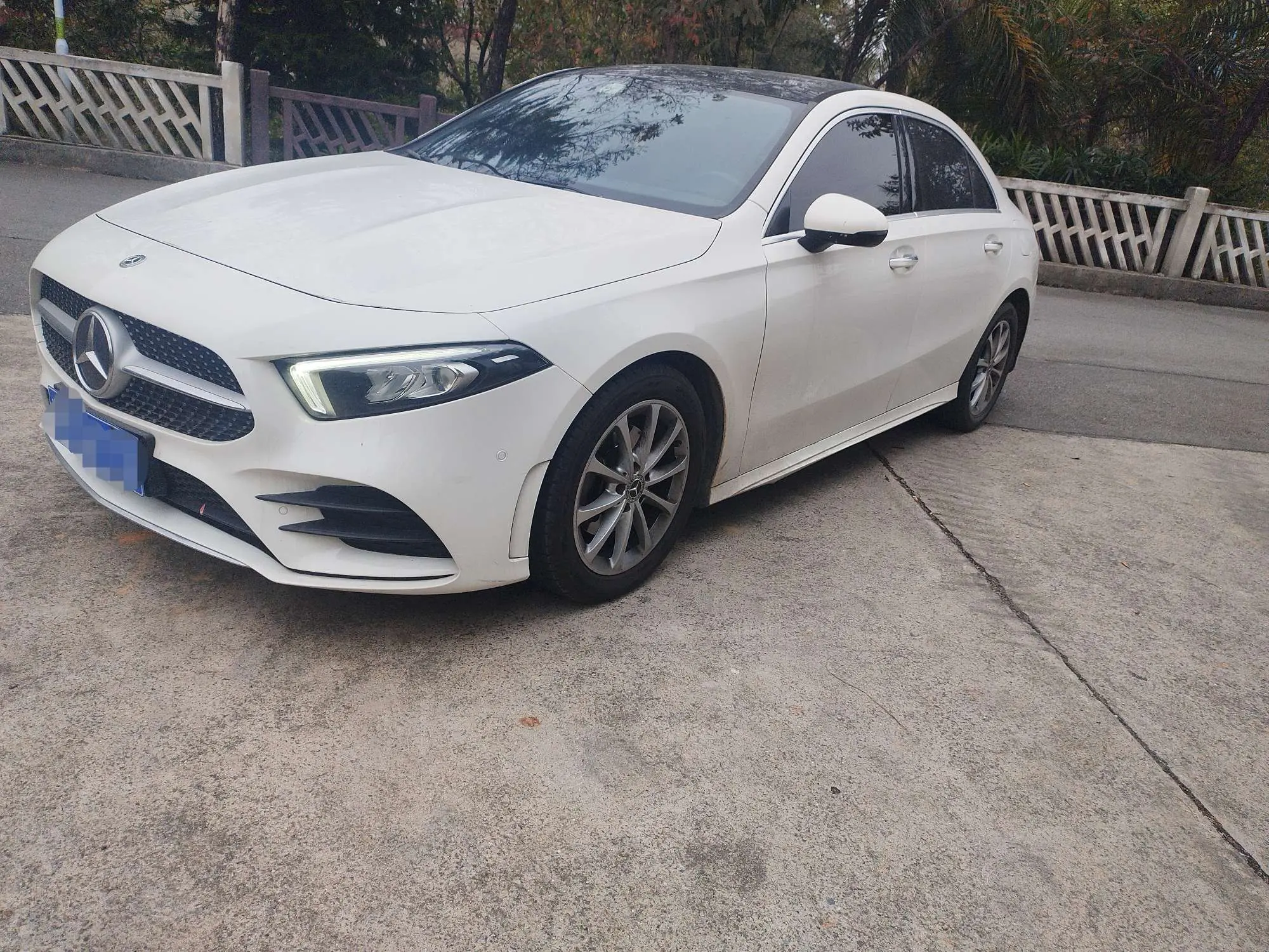 Mercedes-Benz Mercedes Benz A Class  из Китая