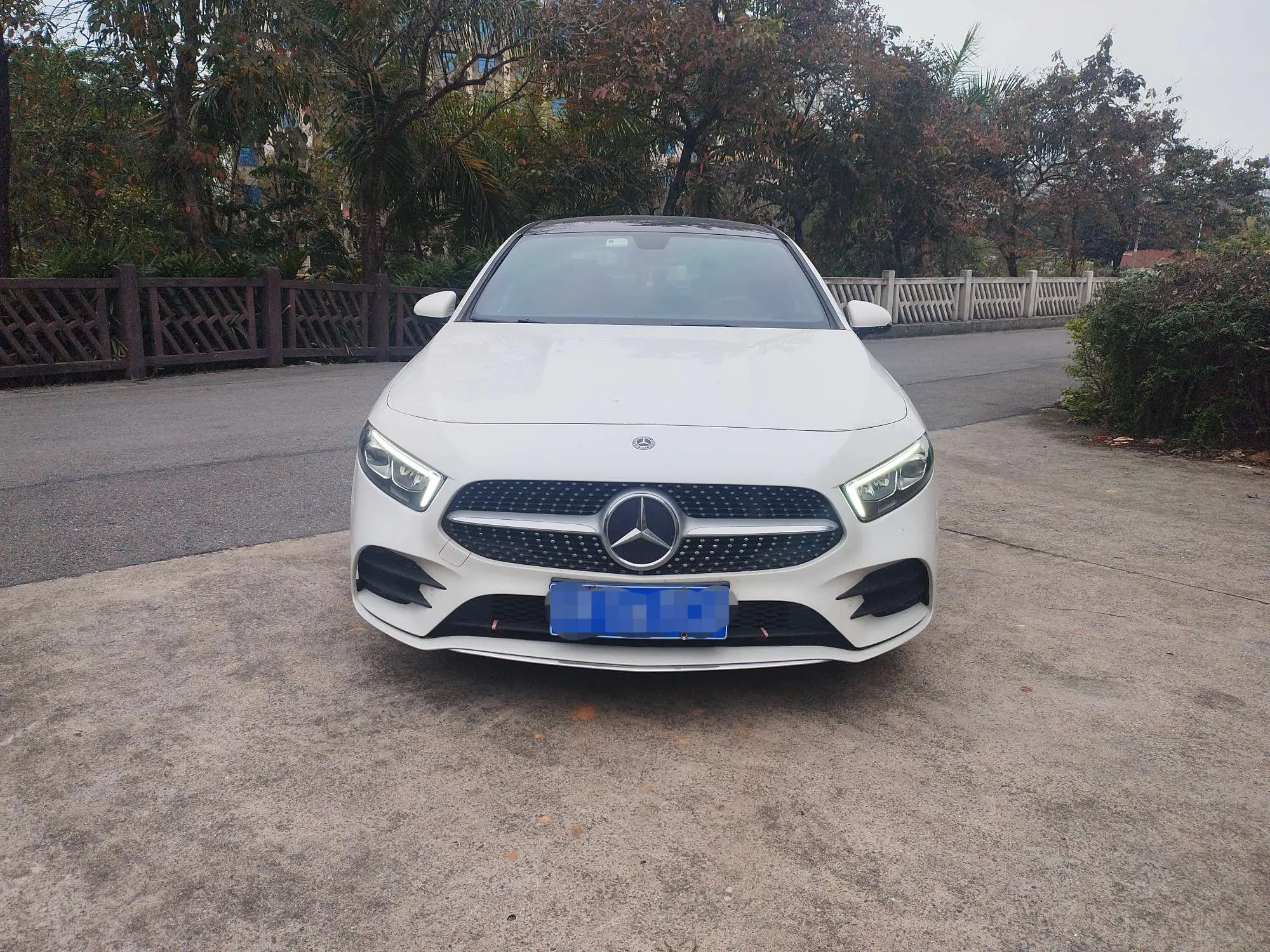 Mercedes-Benz Mercedes Benz A Class  из Китая