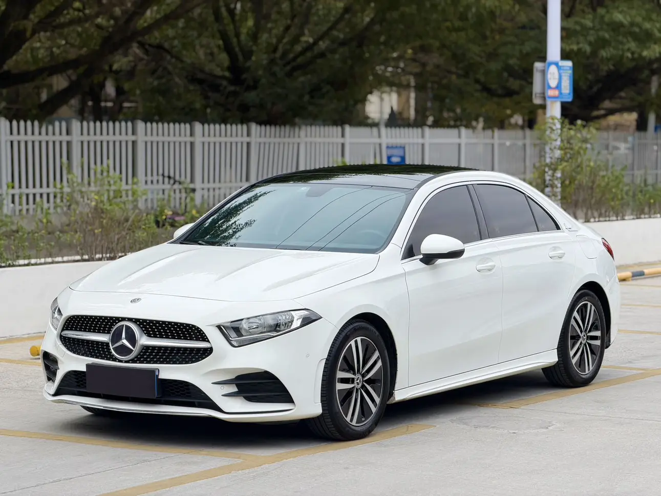 Mercedes-Benz Mercedes Benz A Class  из Китая
