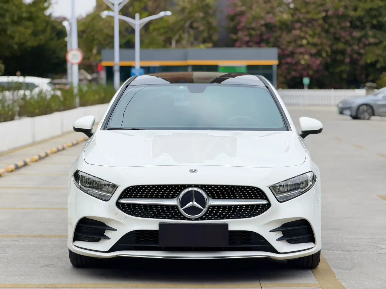 Mercedes-Benz Mercedes Benz A Class  из Китая