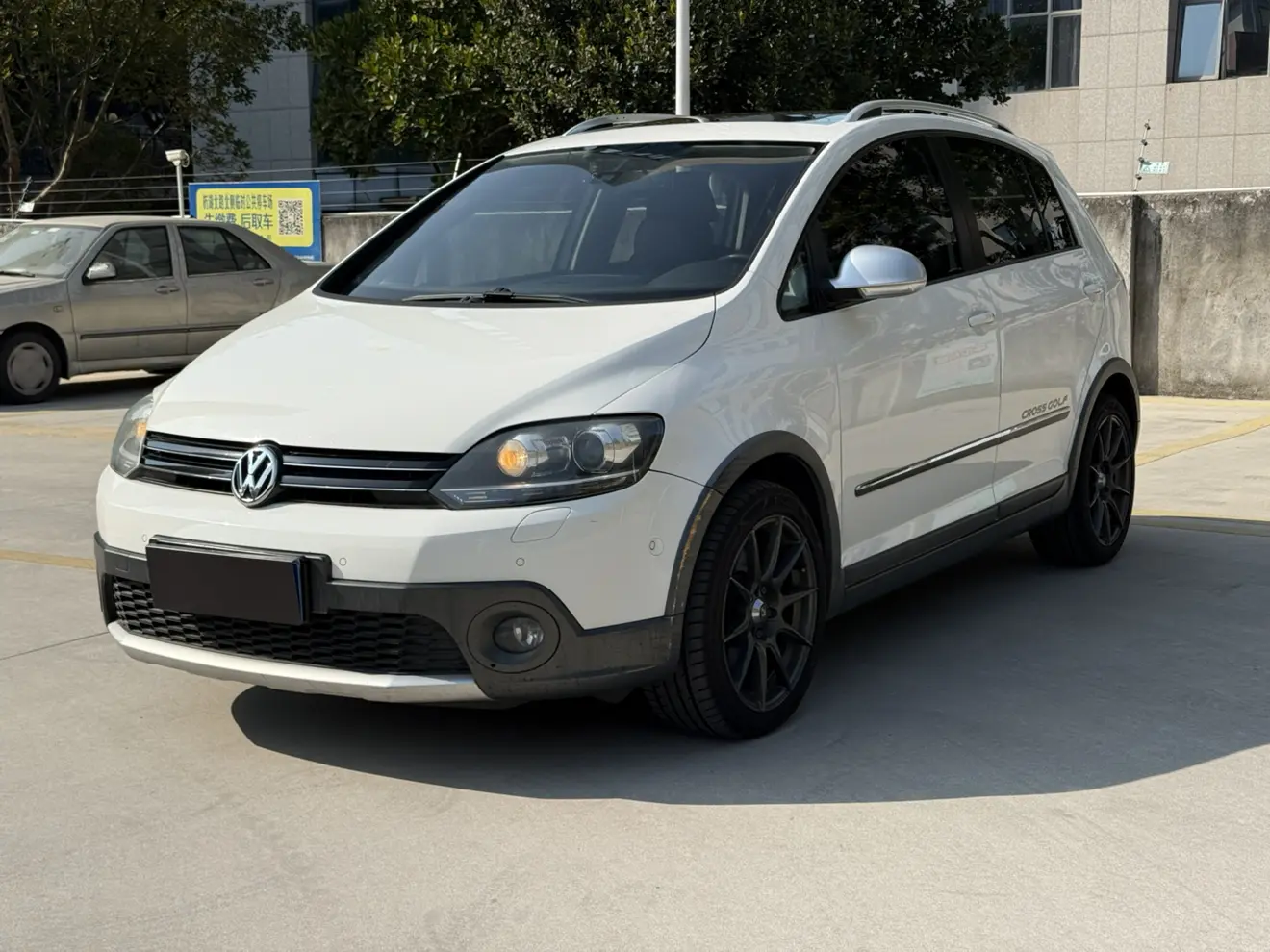 Volkswagen Golf  из Китая