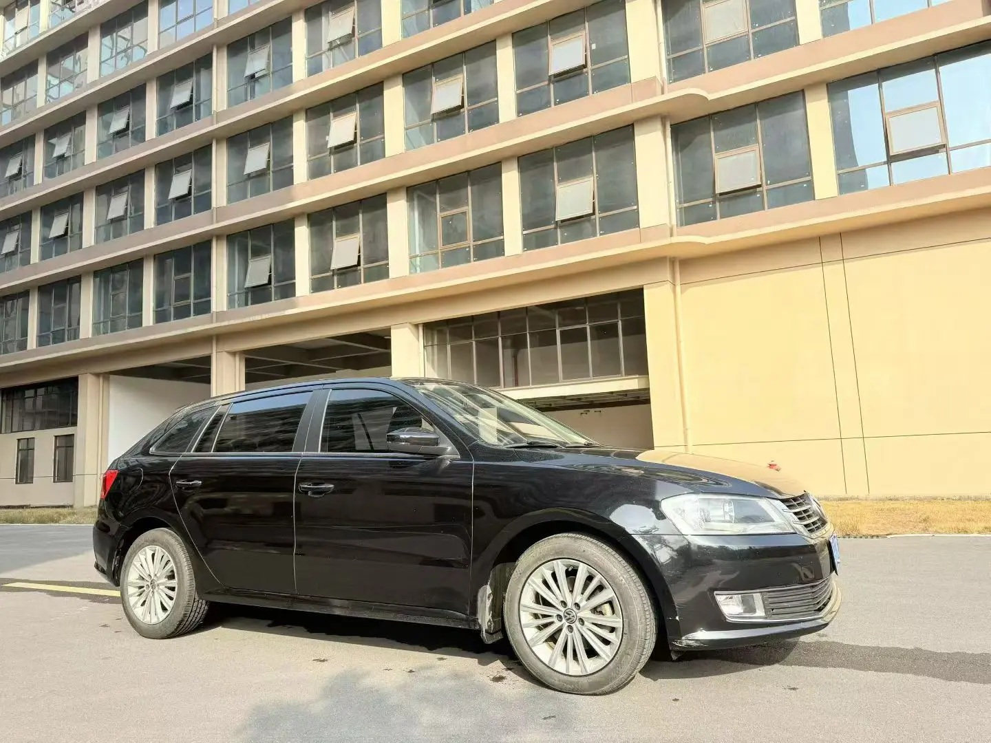 Volkswagen Langxing  из Китая