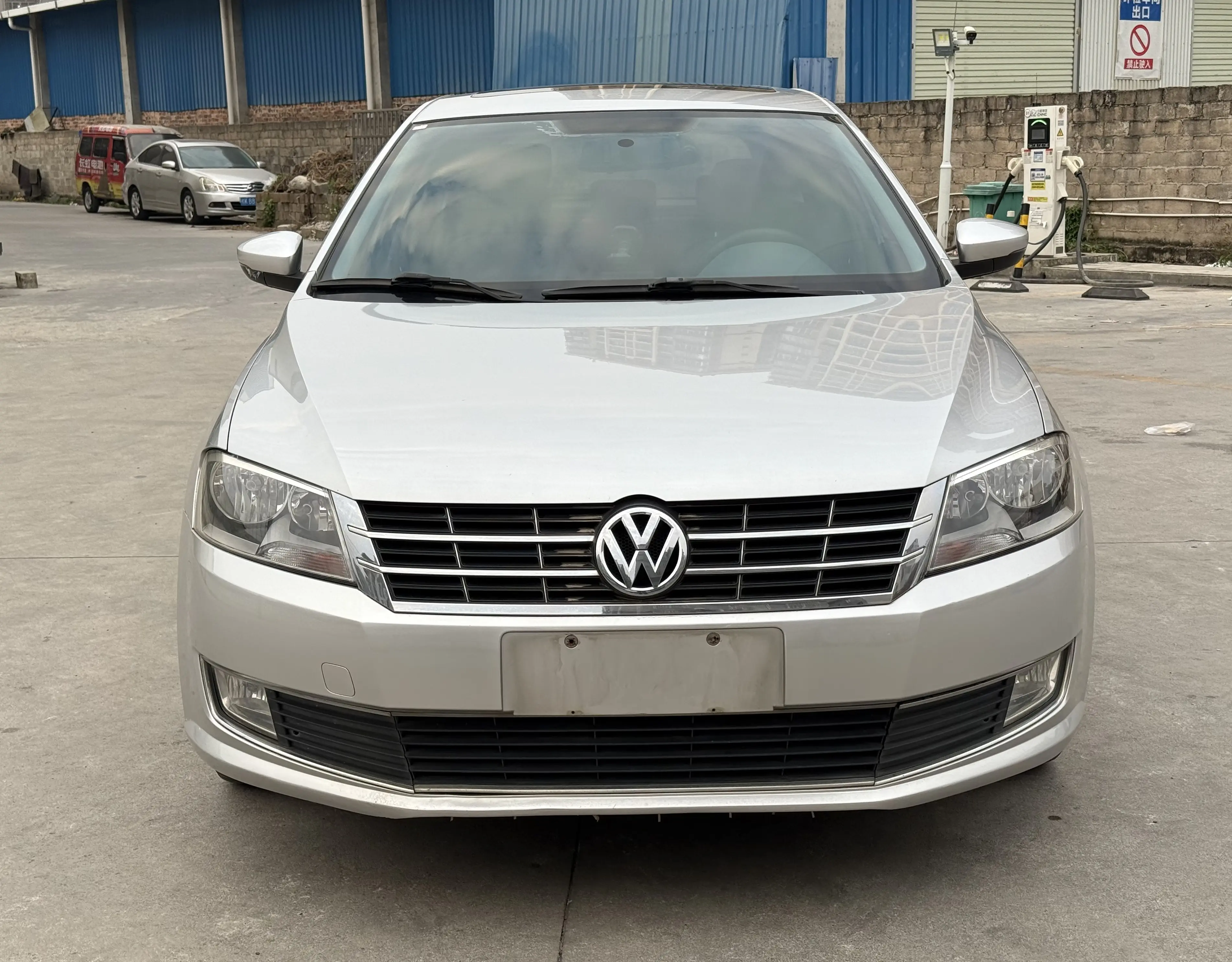 Volkswagen Langxing  из Китая