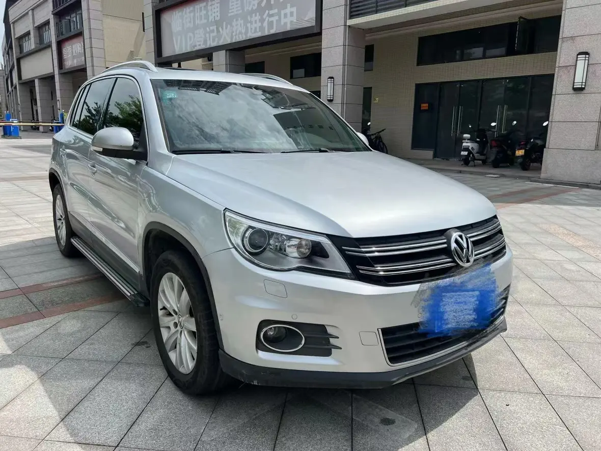 Volkswagen Tiguan  из Китая