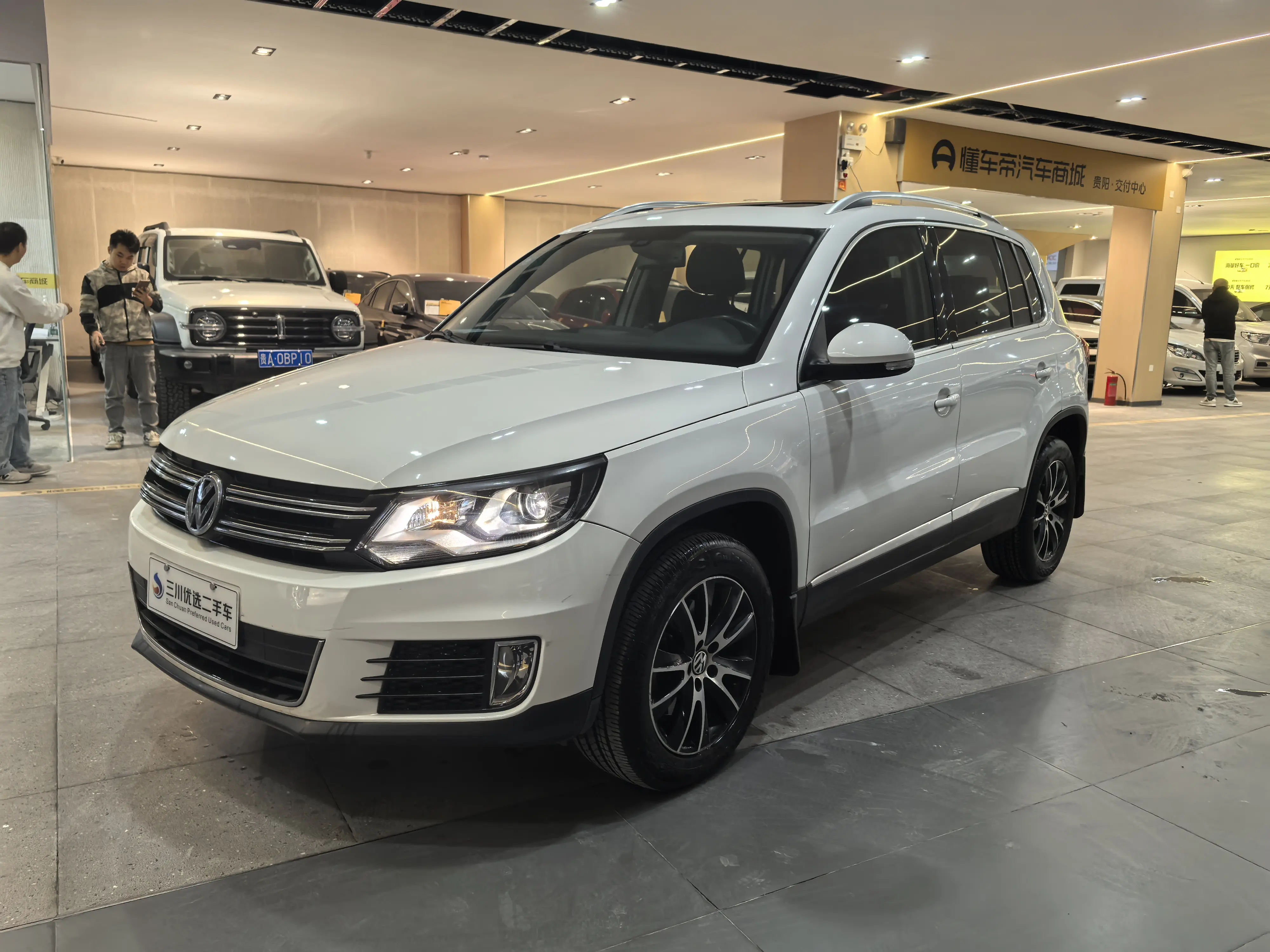 Volkswagen Tiguan  из Китая