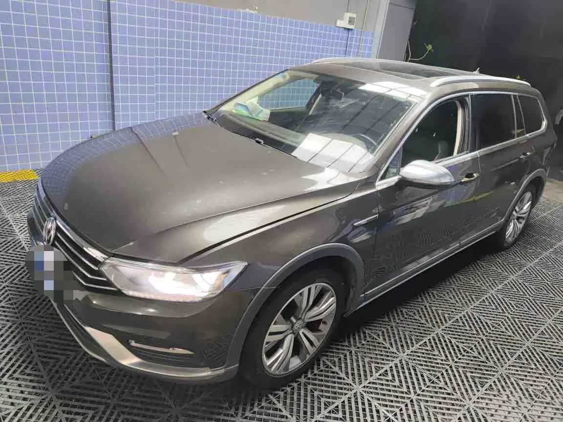 Volkswagen Wei Lan  из Китая