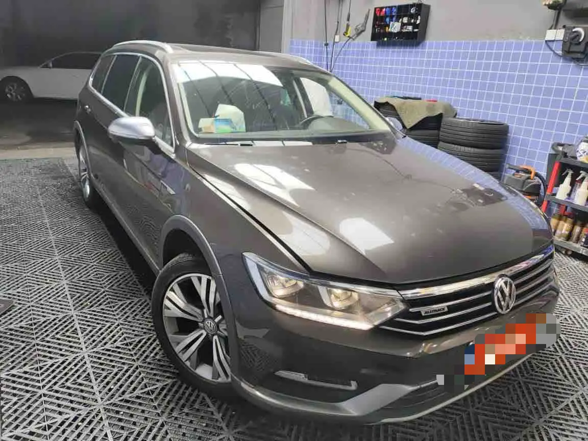 Volkswagen Wei Lan  из Китая