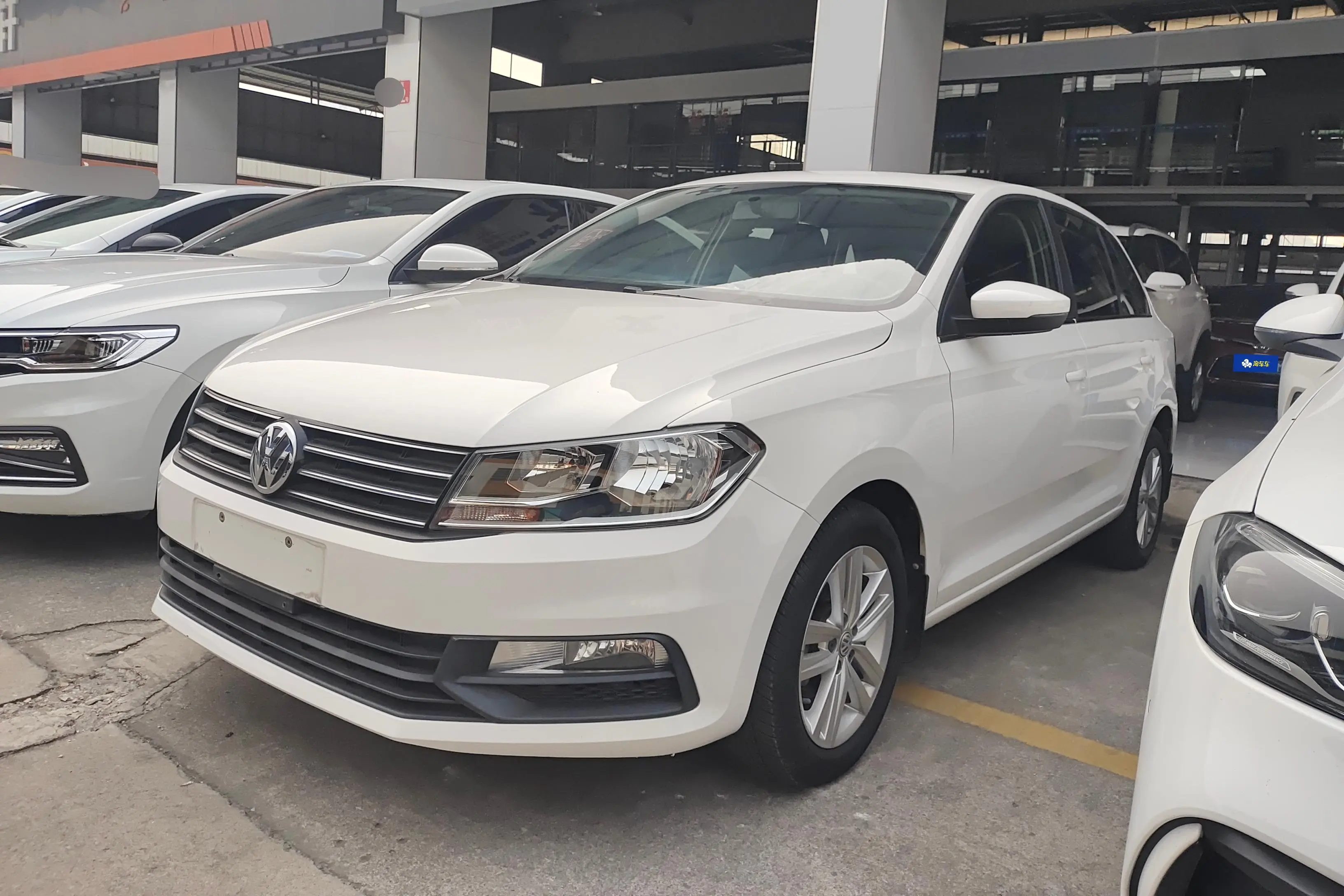 Volkswagen Santana  из Китая