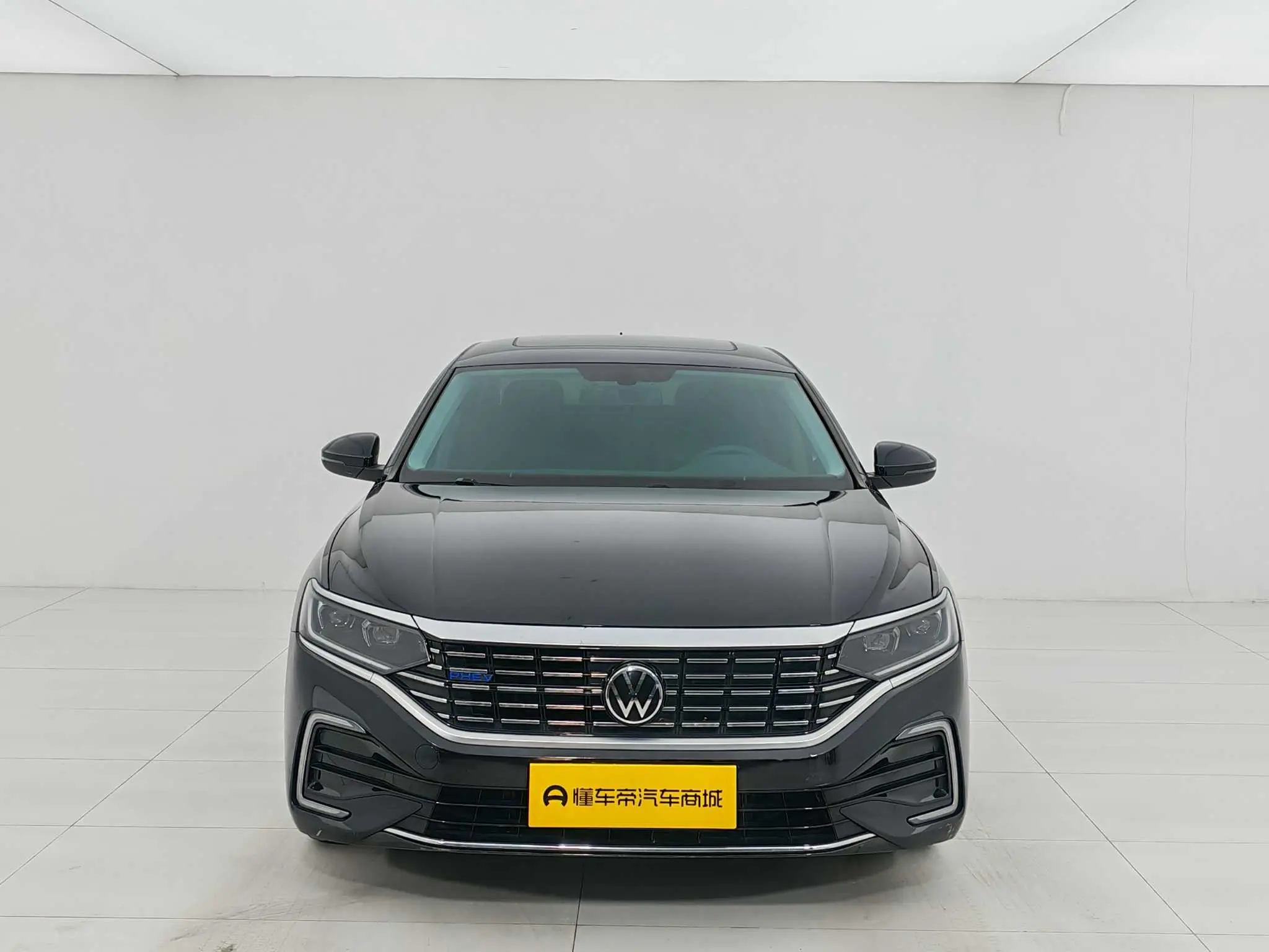 Volkswagen Passat PHEV  из Китая