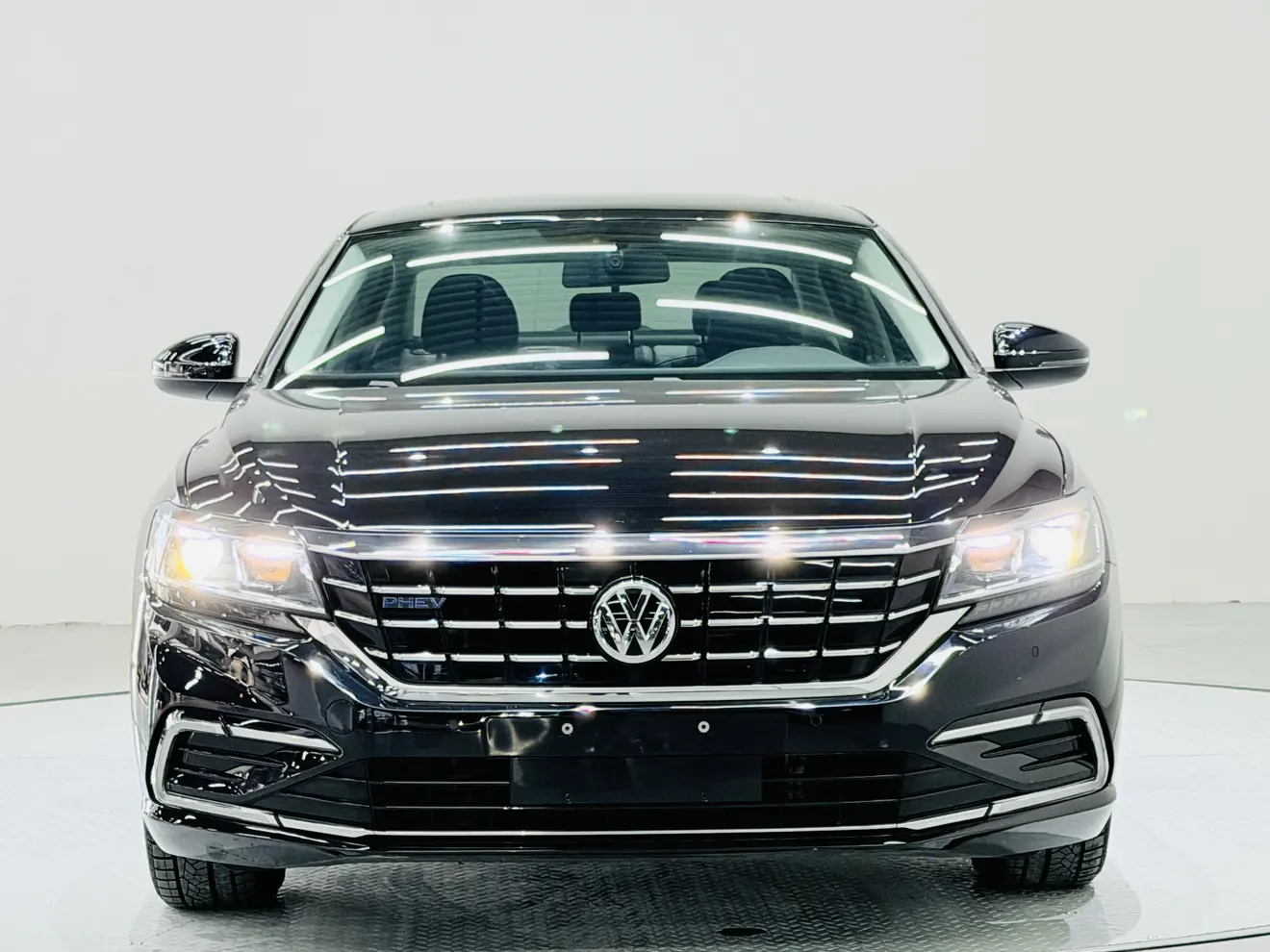 Volkswagen Passat PHEV  из Китая