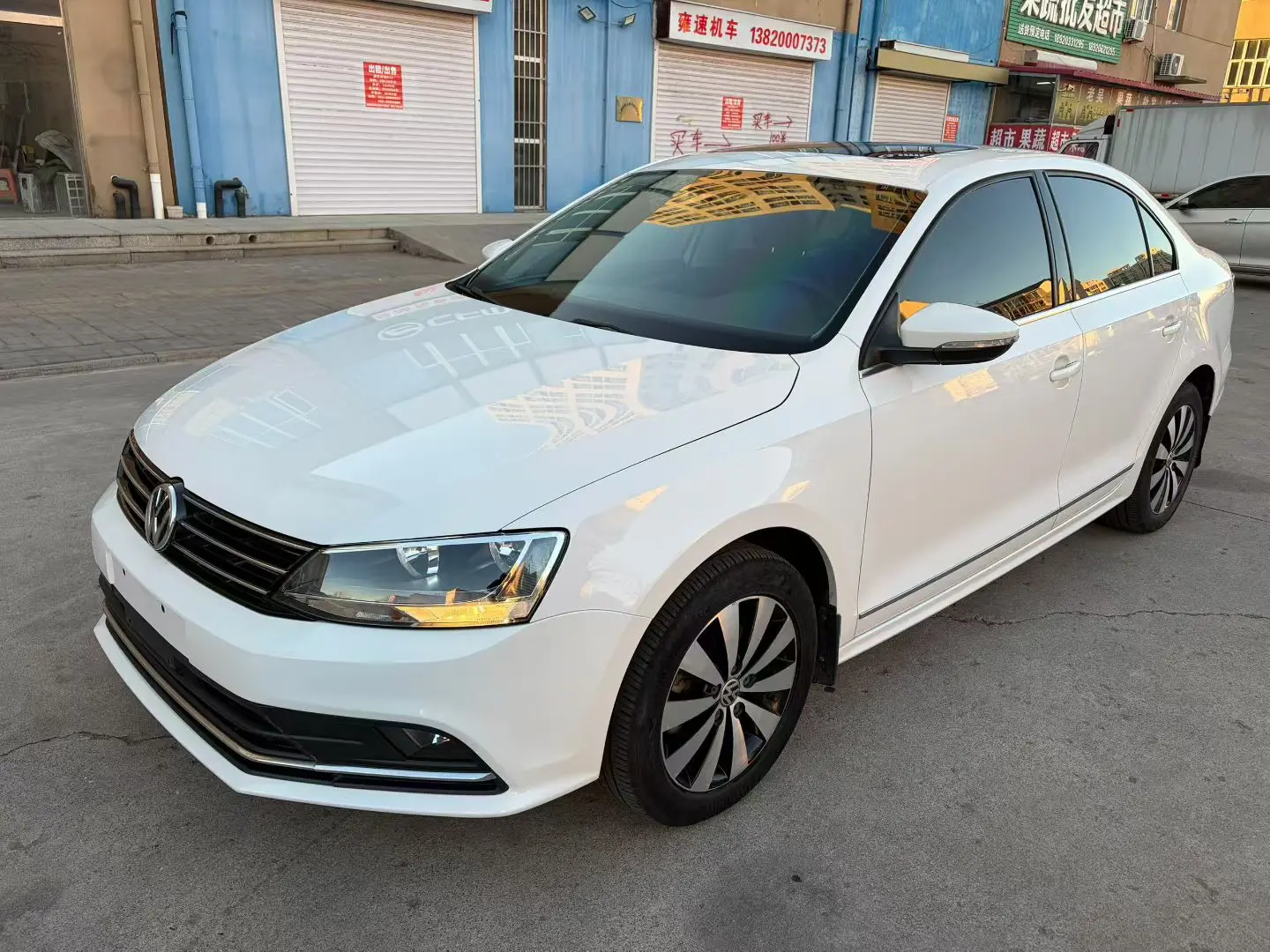 Volkswagen Sagitar  из Китая