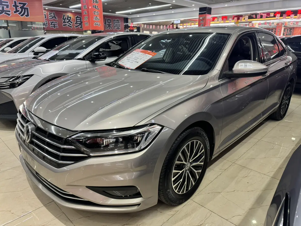 Volkswagen Sagitar  из Китая