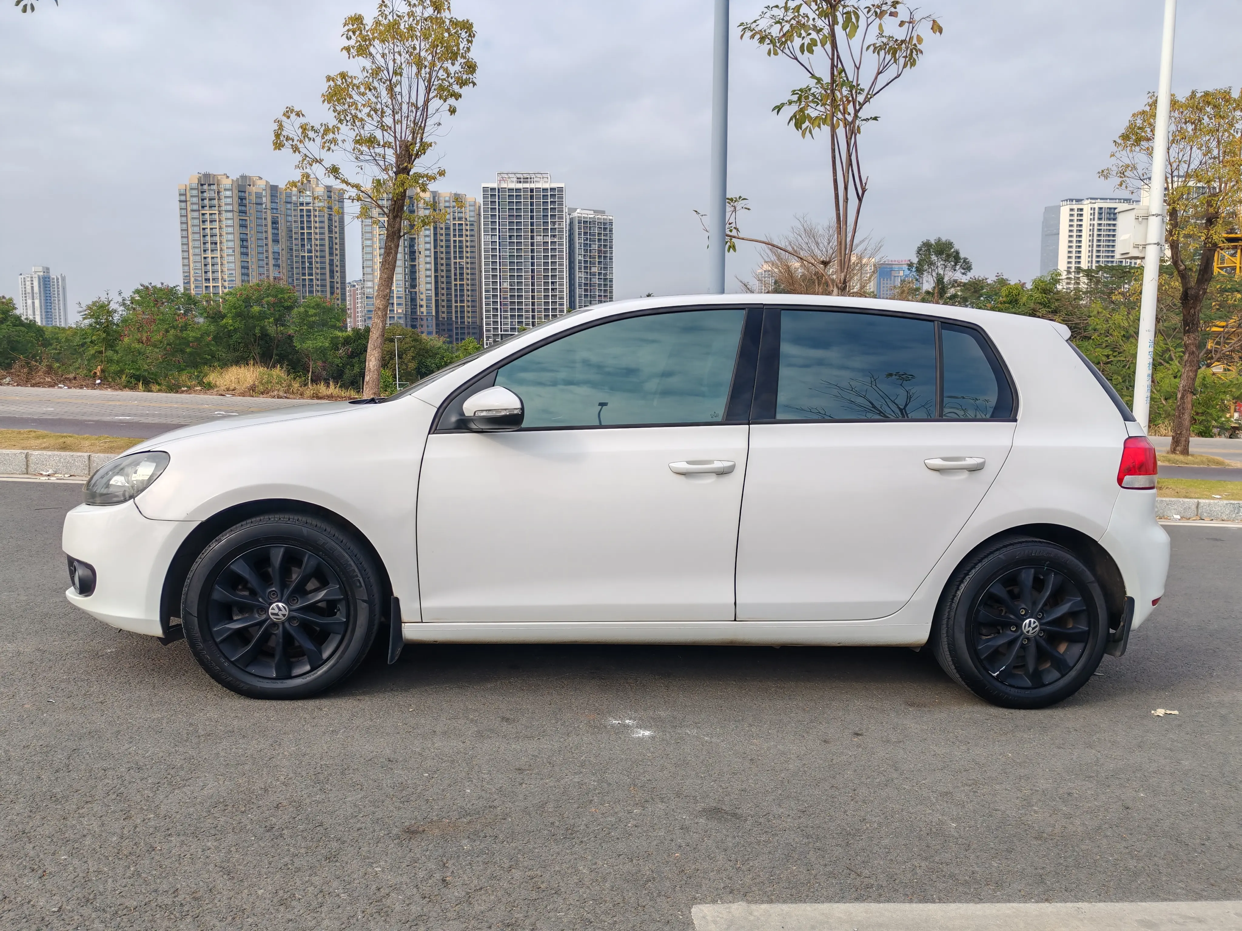 Volkswagen Golf  из Китая