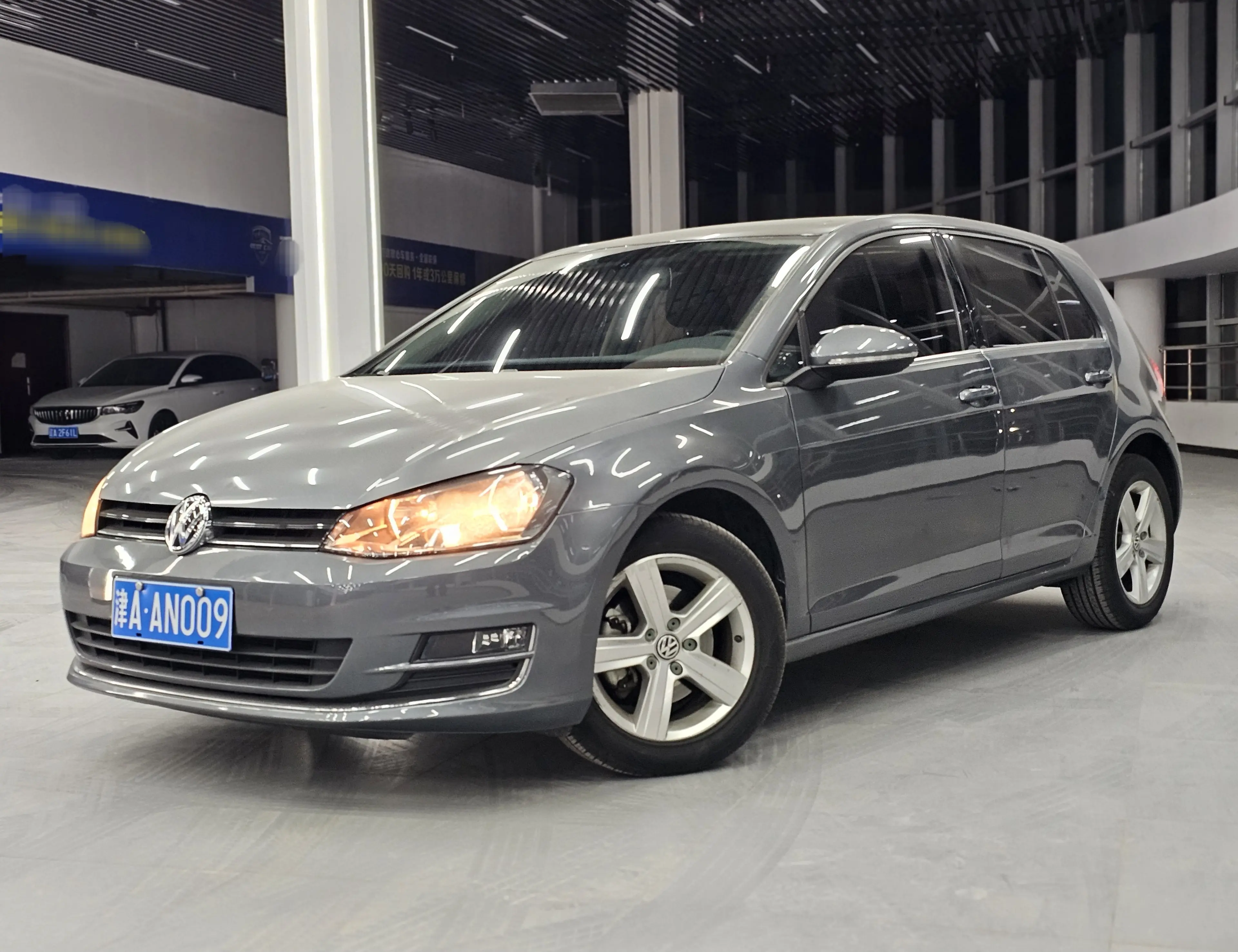 Volkswagen Golf  из Китая