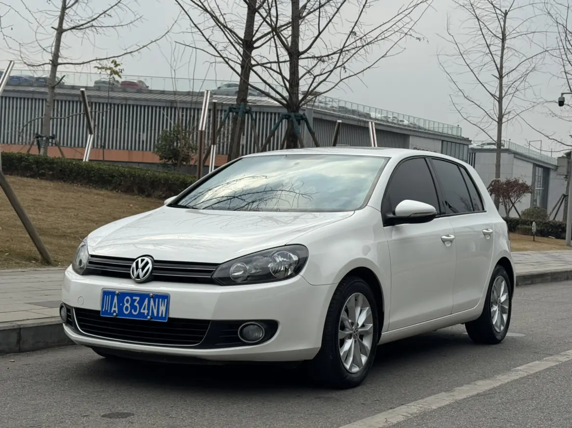Volkswagen Golf  из Китая