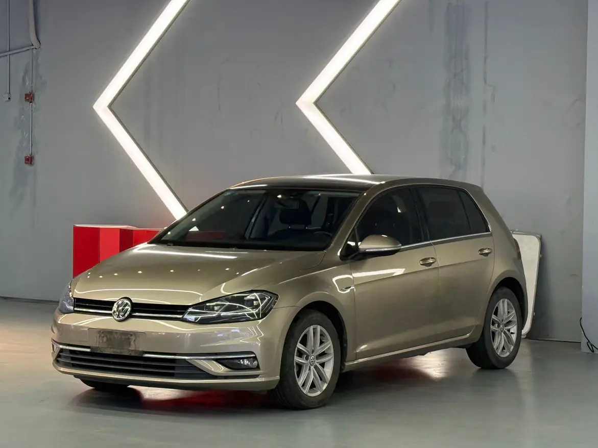 Volkswagen Golf  из Китая