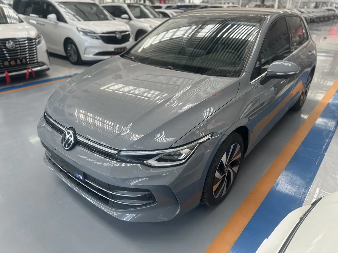 Volkswagen Golf  из Китая