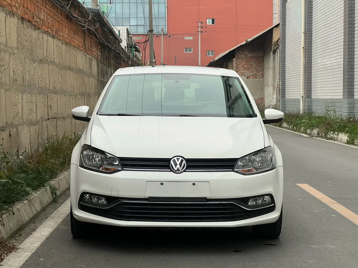 Volkswagen Polo  из Китая