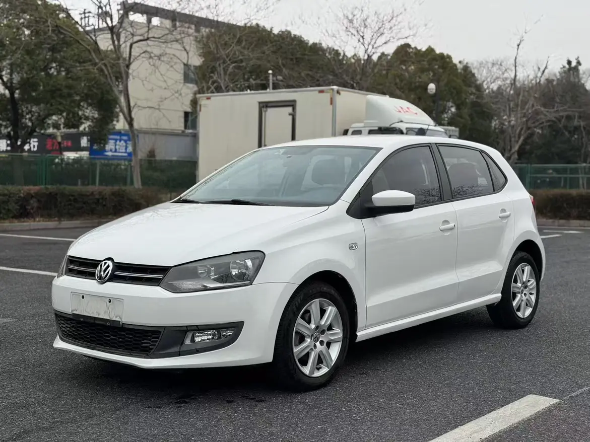 Volkswagen Polo  из Китая