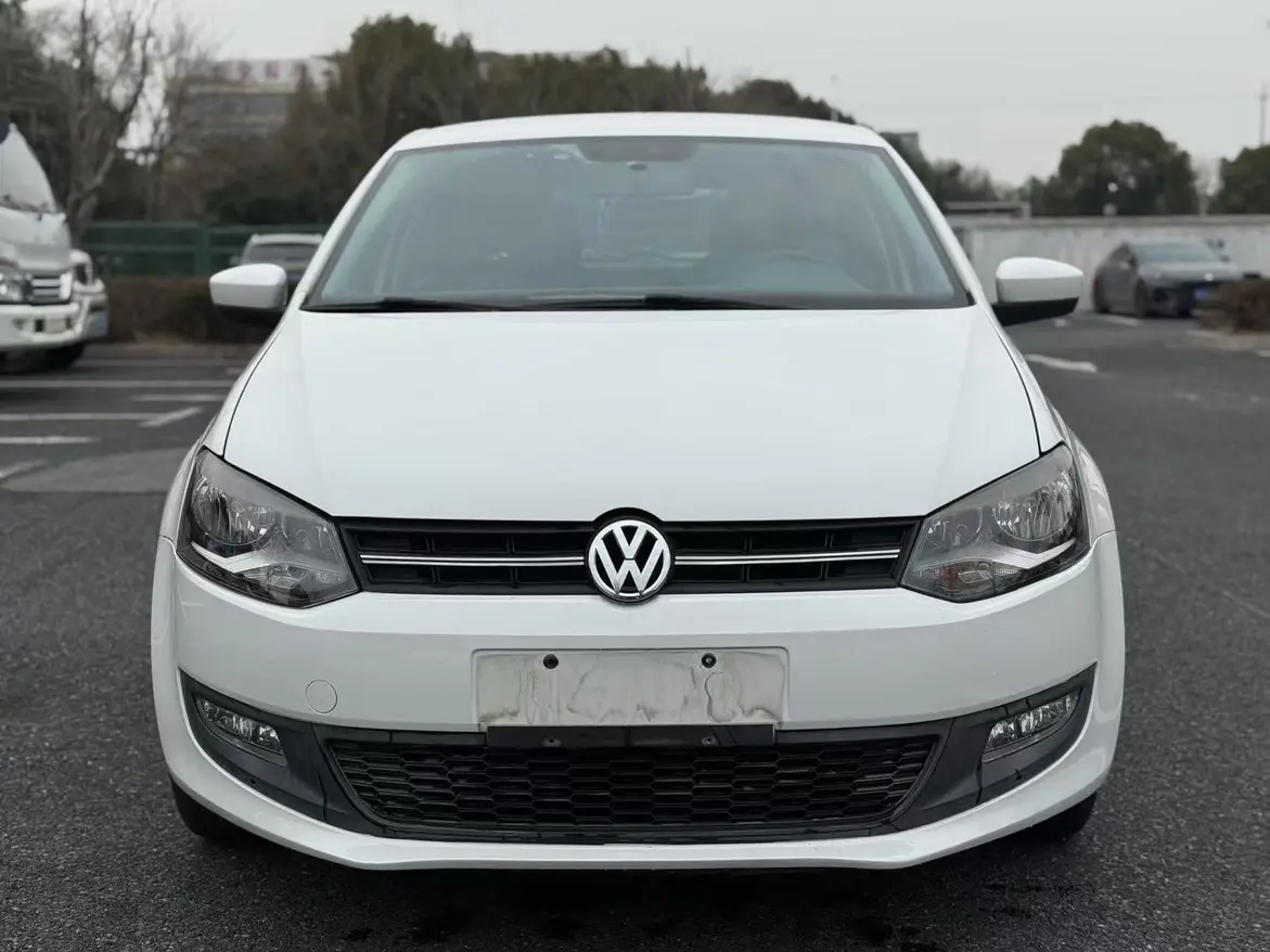 Volkswagen Polo  из Китая