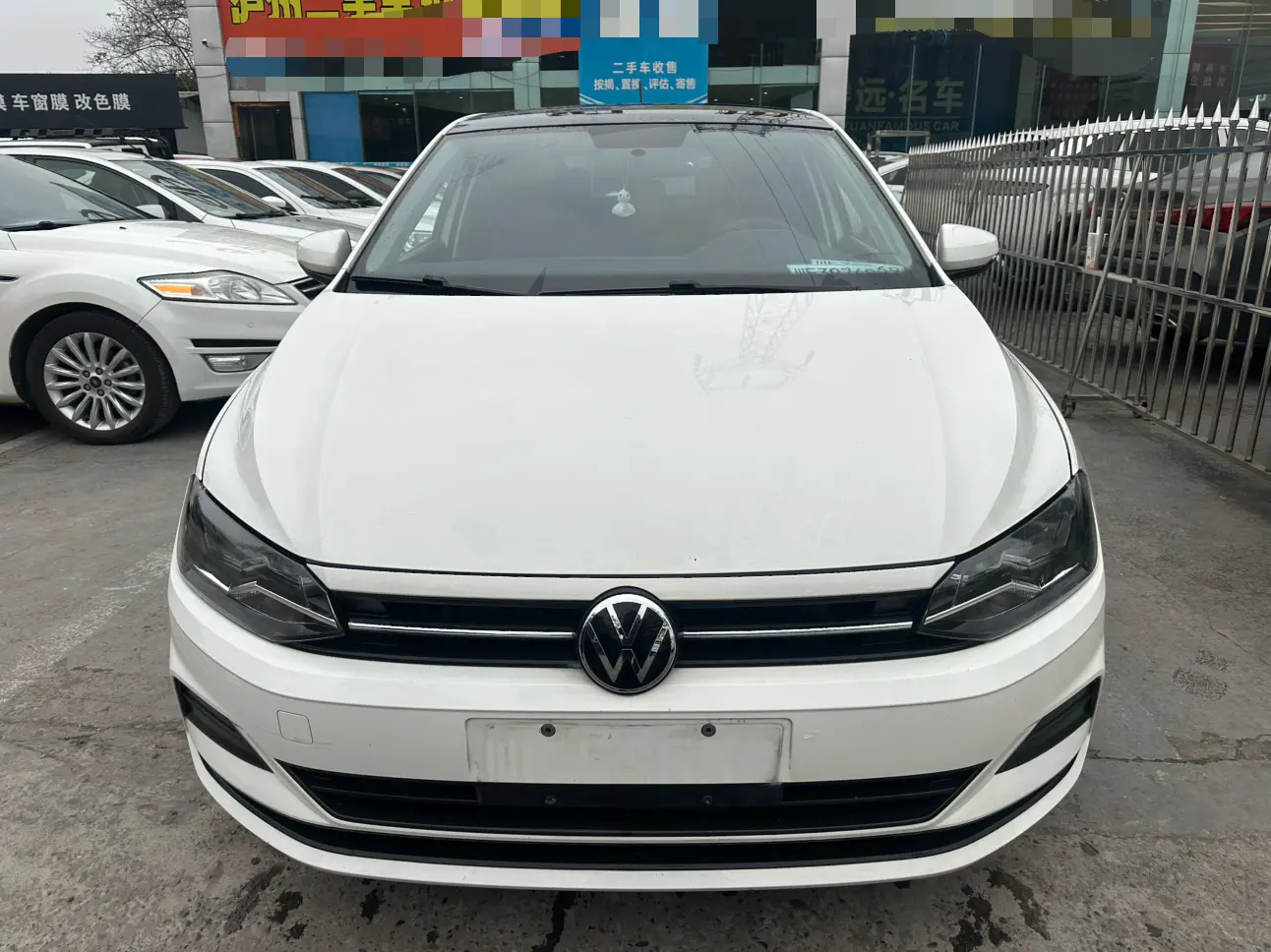 Volkswagen Polo  из Китая