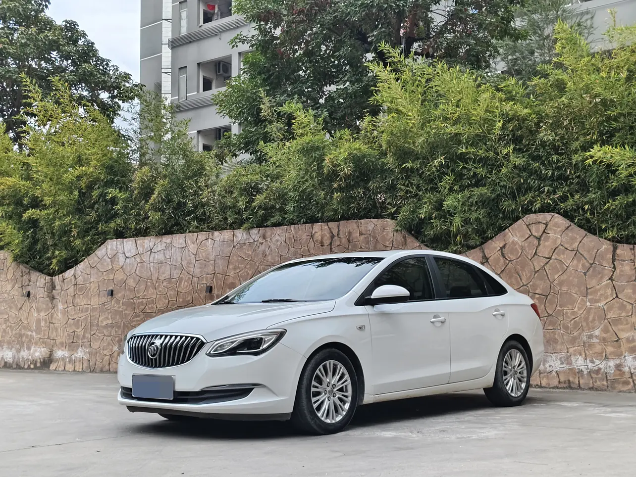 Buick Yinglang  из Китая
