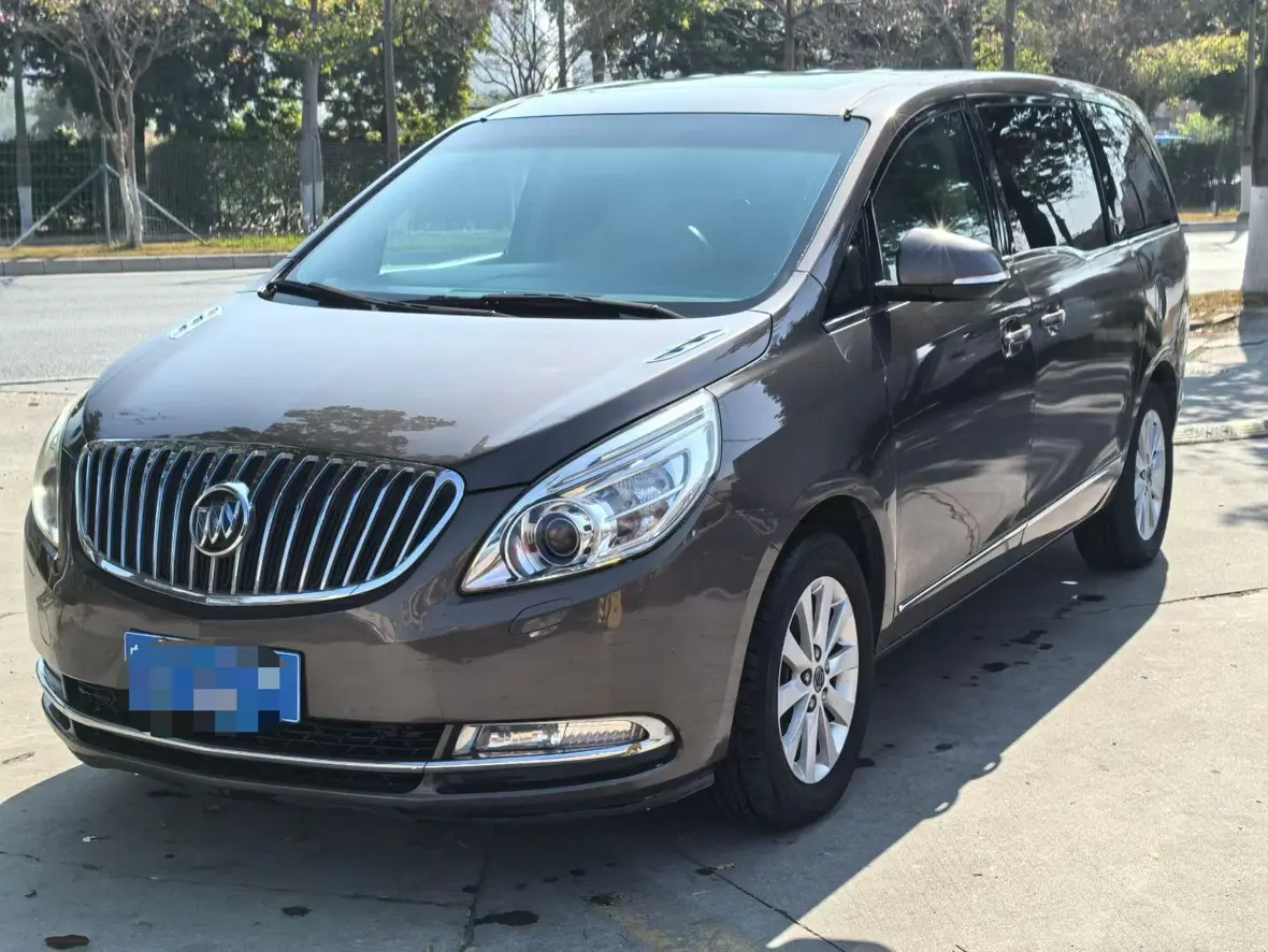 Buick GL8  из Китая